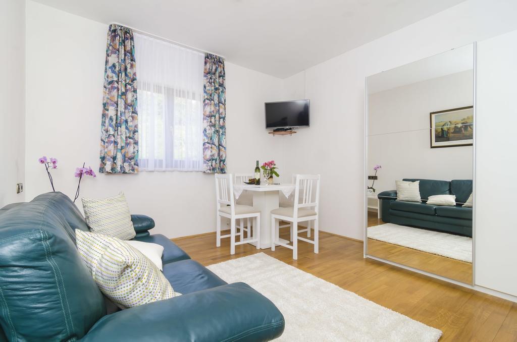 Okuklje Apartment Nadine מראה חיצוני תמונה