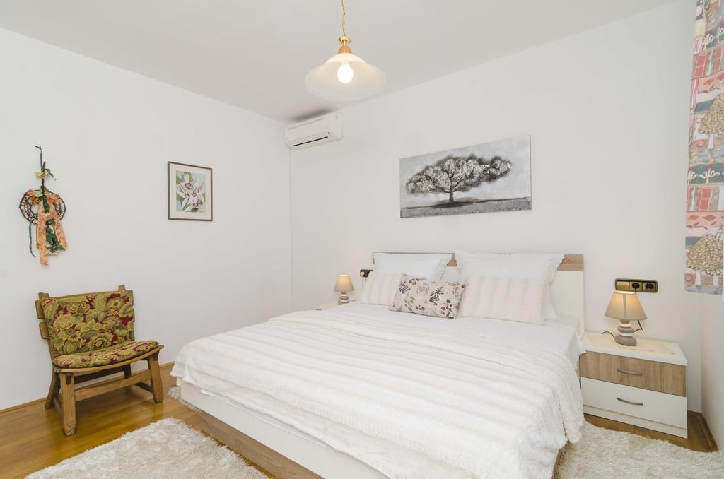 Okuklje Apartment Nadine מראה חיצוני תמונה